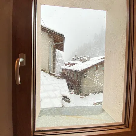Apartamento Boutique Alpine One-bedroom By Supastays - Via Lyssandrin 8 Courmayeur