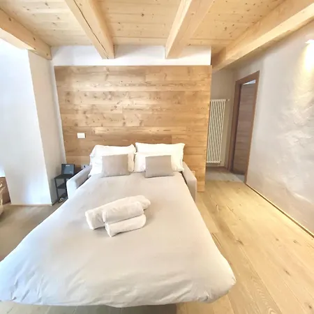 Boutique Alpine One-bedroom By Supastays - Via Lyssandrin 8 Appartamento *