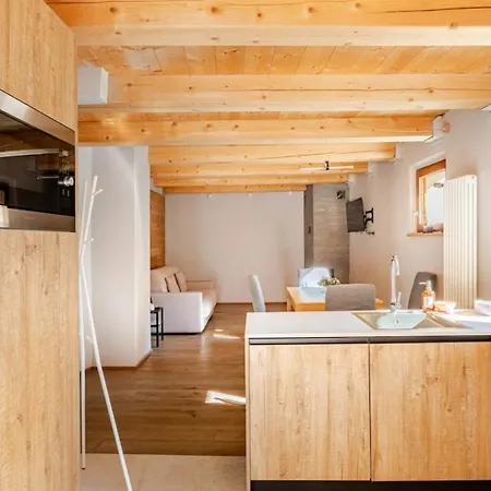 Boutique Alpine One-bedroom By Supastays - Via Lyssandrin 8 Courmayeur